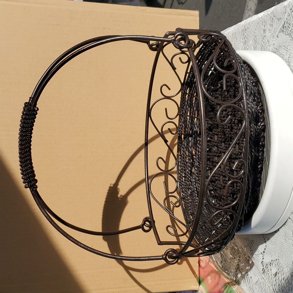 Celebrating Home Oval Metal Basket with handles and scroll design. New - Picture 7 of 8